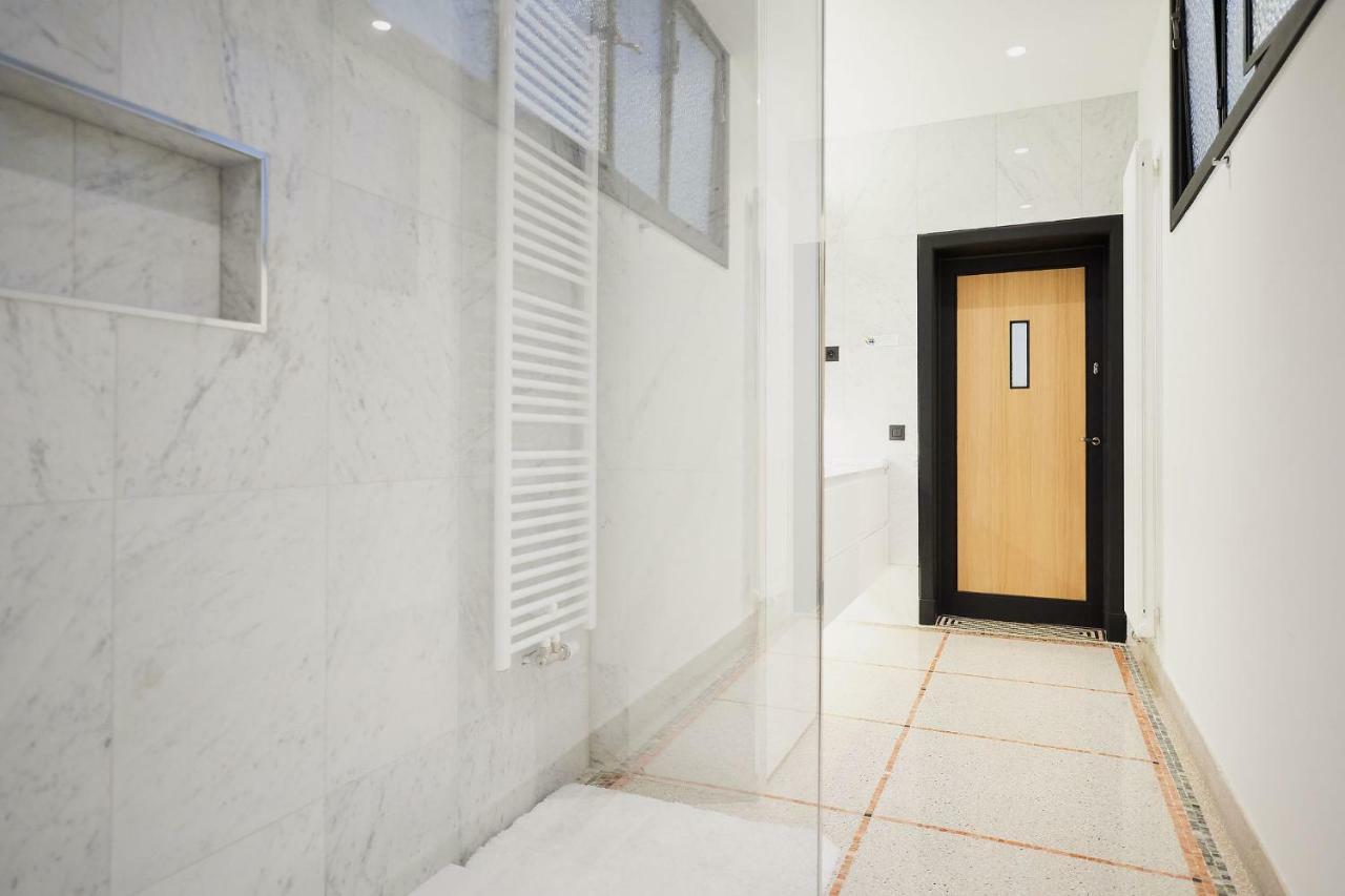 B&B Suites 124 Saint-Gilles Экстерьер фото